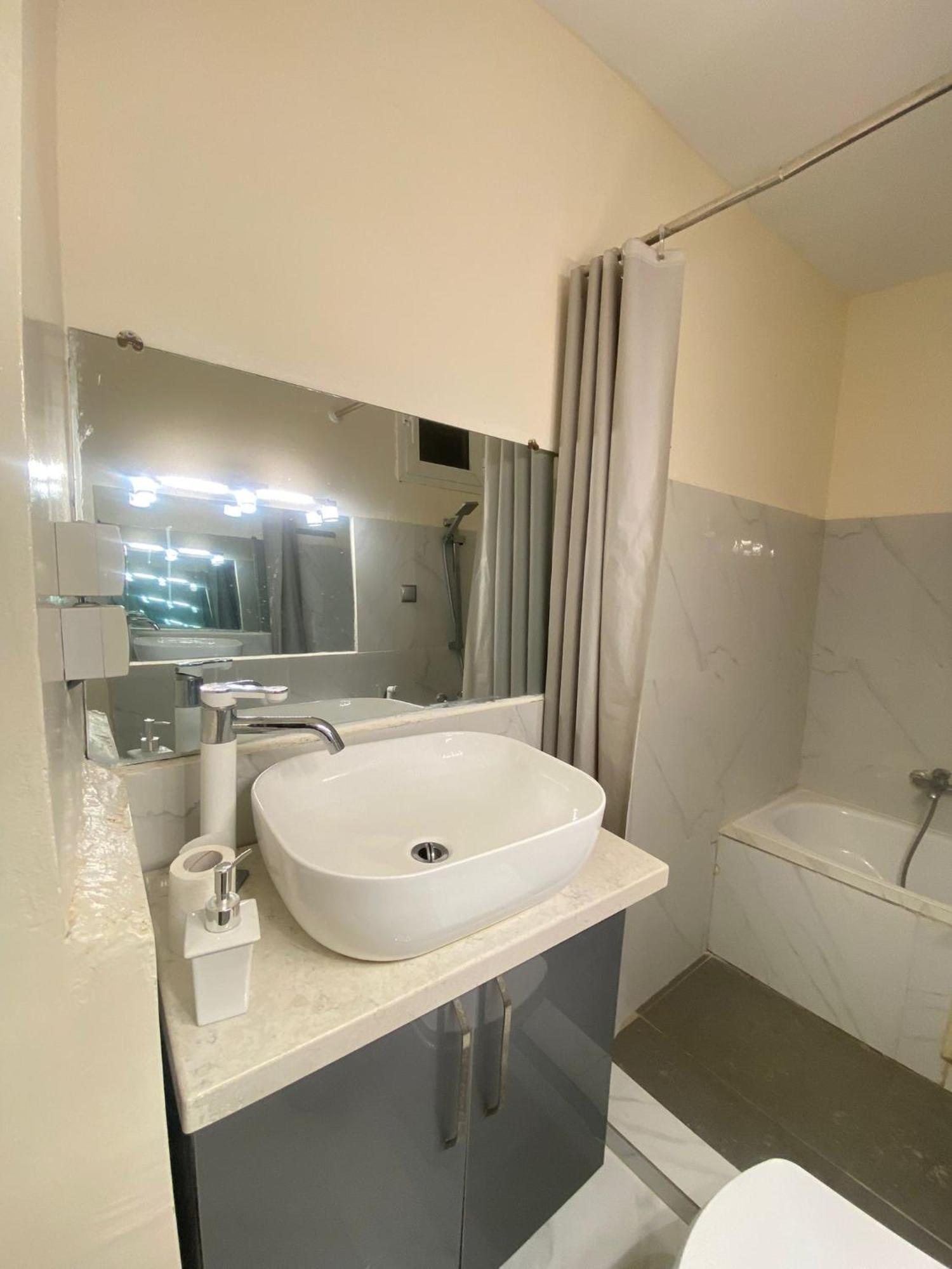 Appartement Luxe Idealement Situe A 达喀尔 外观 照片